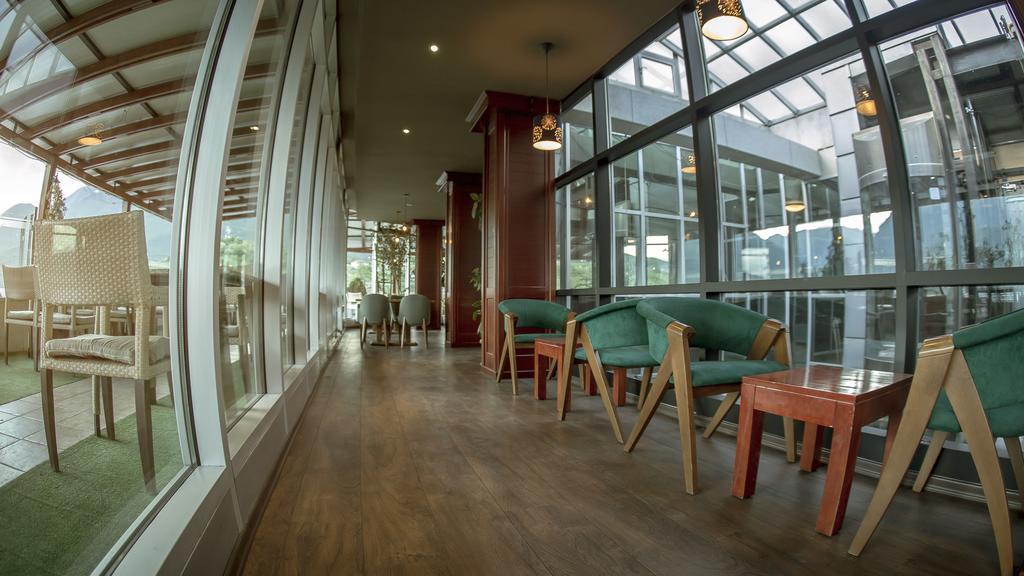 Hotel Semitronix Peja Exteriör bild